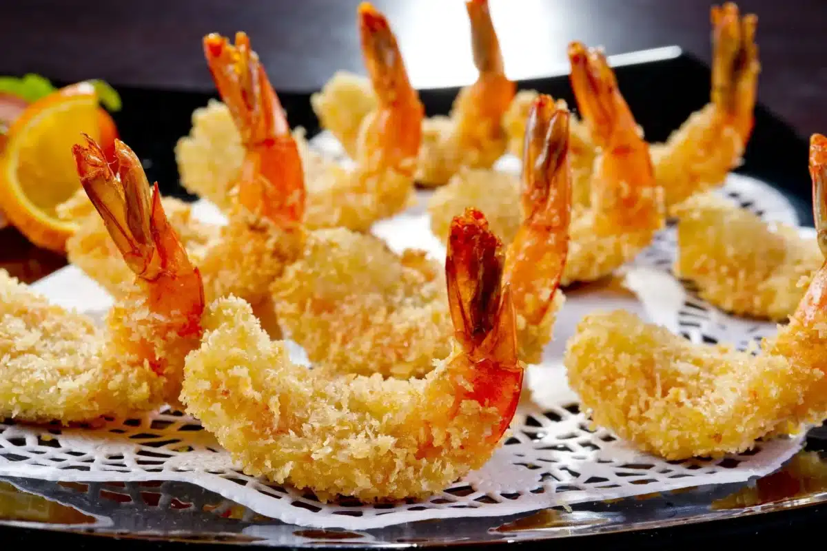 What benefits of eating shrimp tails?